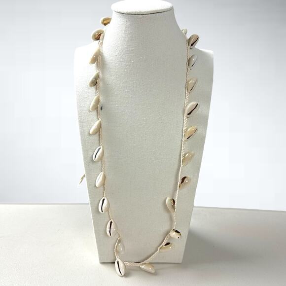 Free People Maui Shell Necklace Bohemian Beach Neutral Natural Resort Vaca NEW - Picture 5 of 9